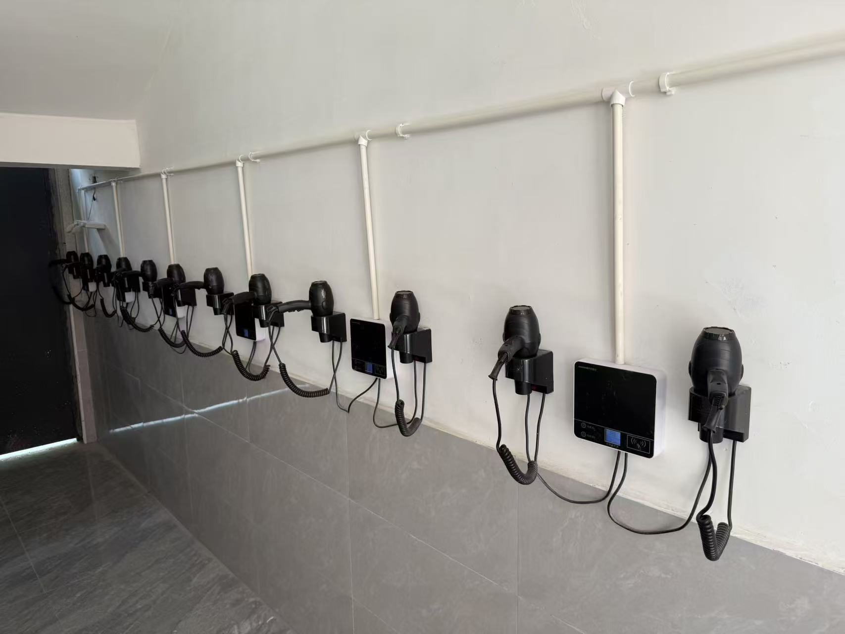 校園自助吹風(fēng)機怎么用